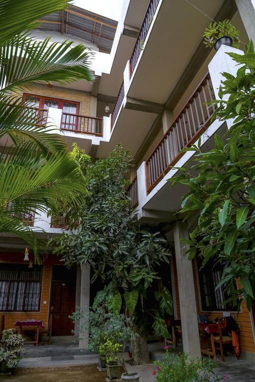 Eco Square Resort Мириса Екстериор снимка