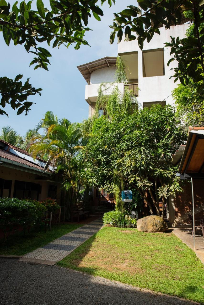 Eco Square Resort Мириса Екстериор снимка